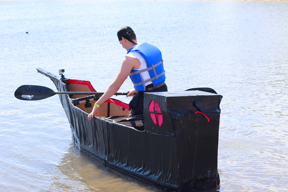 Cardboard_Boat_Race-4