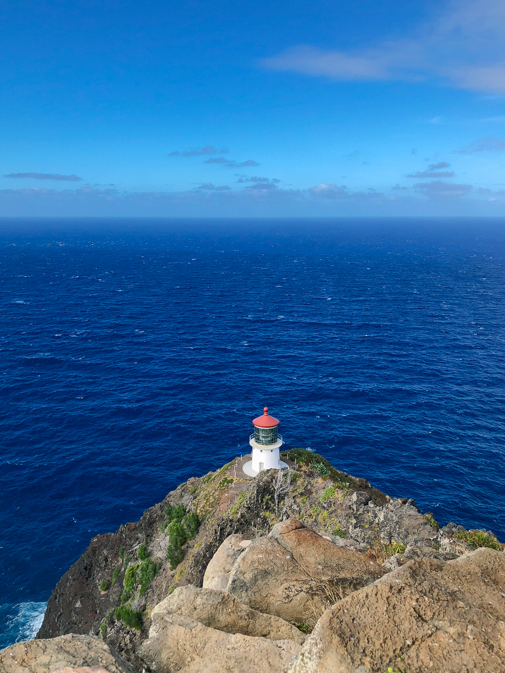 The Ultimate Oahu Travel Guide for the Adventurer - Makapuu Point Lighthouse Trail | Sunshine Style