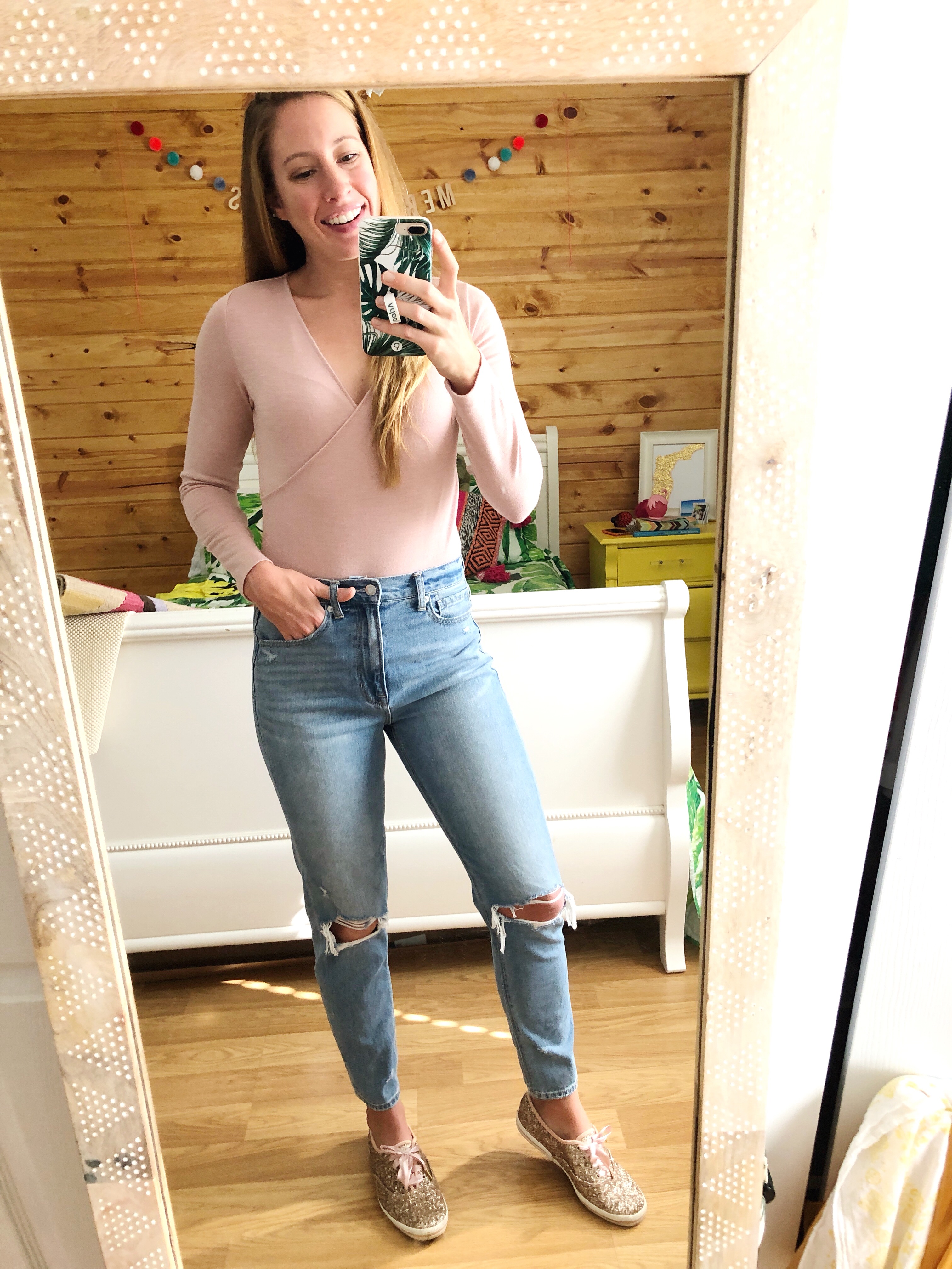 7 Winter Outfit Ideas for Warm Weather / Winter Outfit Inspiration / How to Style Mom Jeans / Keds X Kate Spade Glitter Shoes