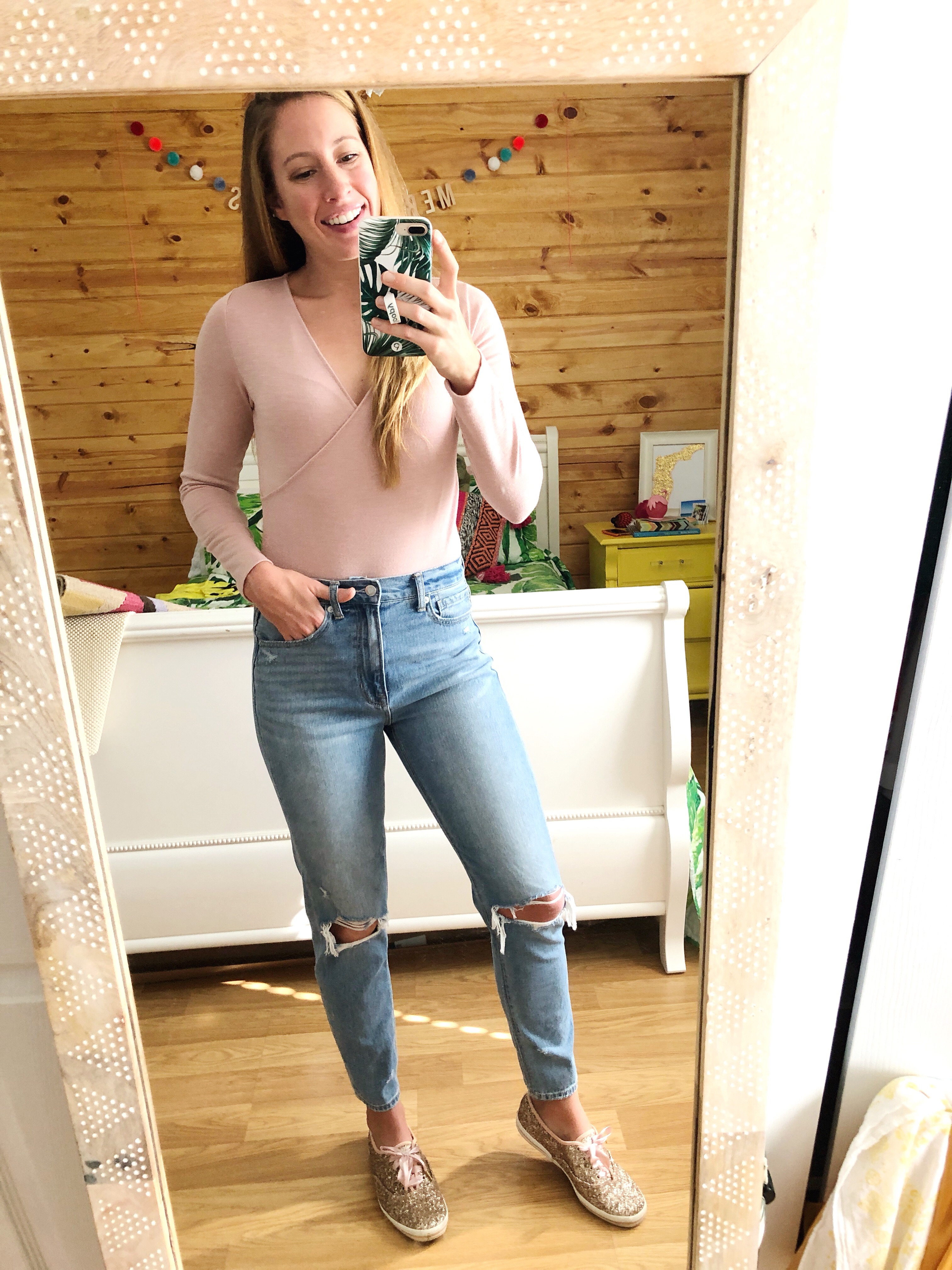 3 Ways to Style Mom Jeans - #AEJeans