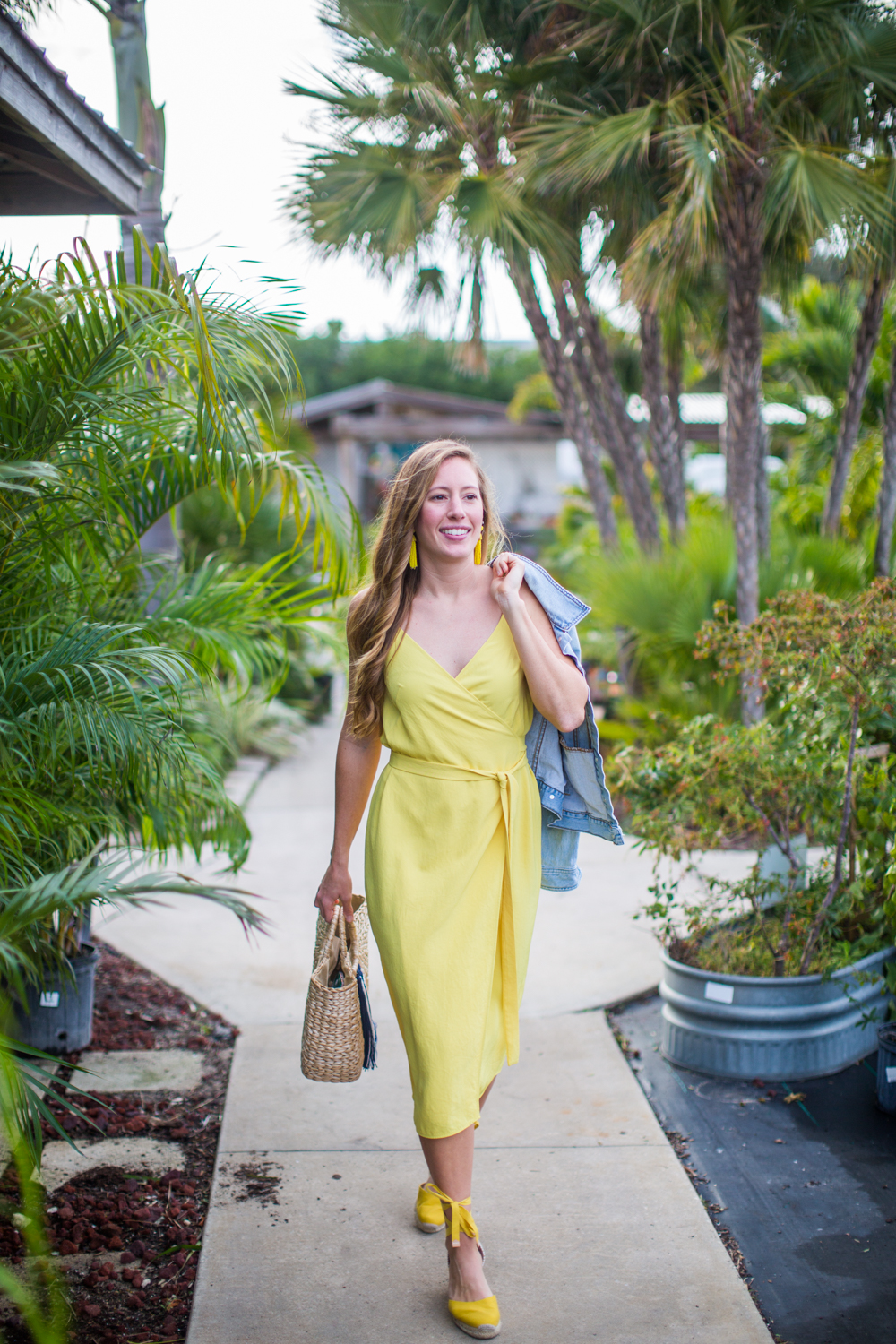 Everlane Makes the Perfect Ethical Wrap Dress for Spring - Sunshine Style