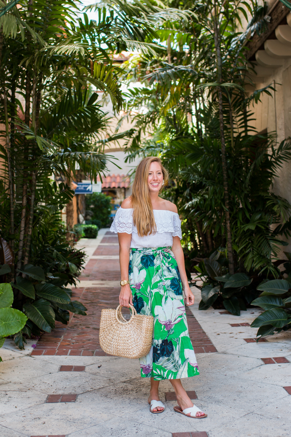 A Tropical Outfit for Palm Beach, Florida / What to Wear on a Beach Vacation / What to Wear in Palm Beach / How to Wear a Maxi Skirt / Florida Fashion Blogger - Sunshine Style