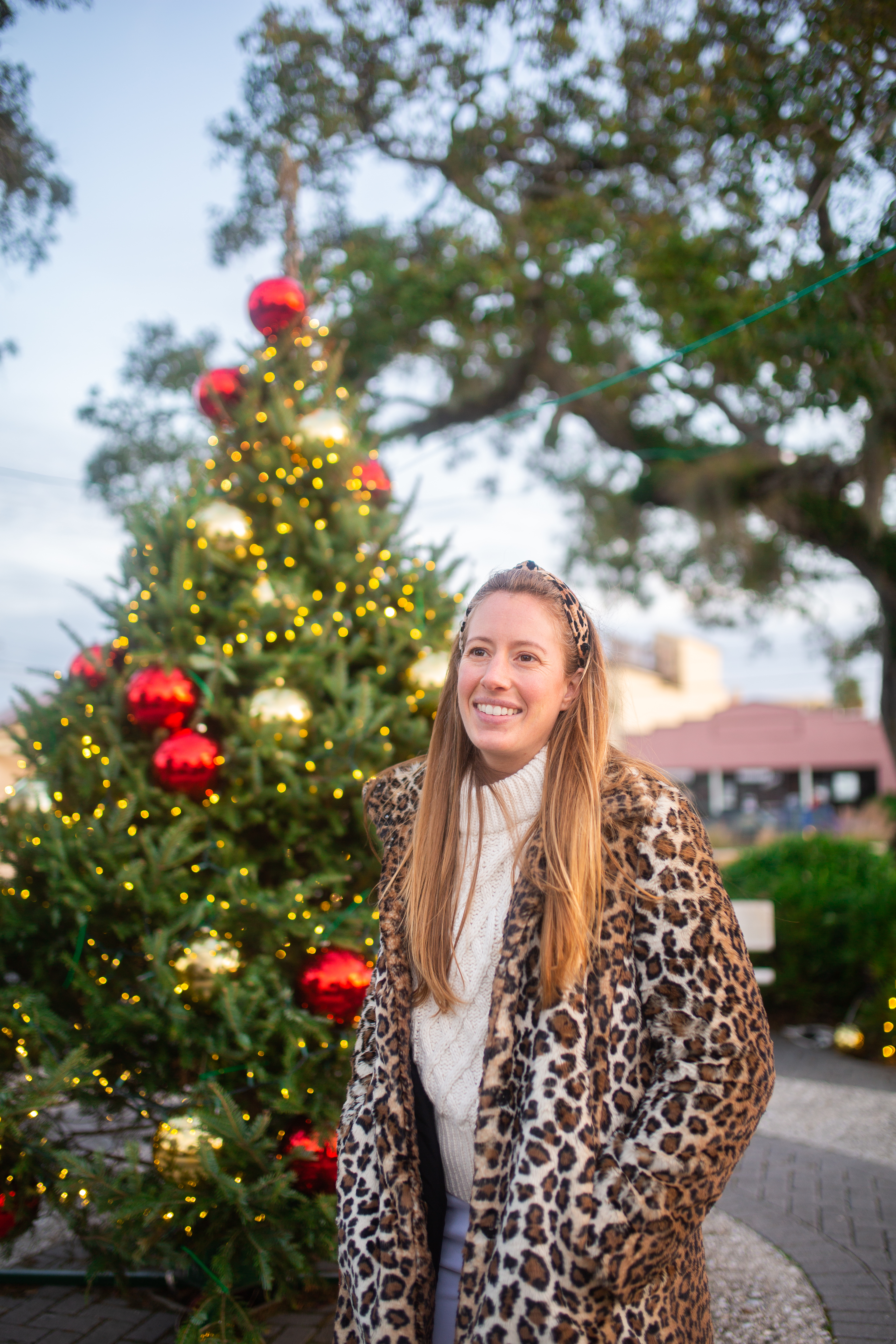 LOFT Faux-Leopard Coat for Winter / How to Style a Leopard Coat / How to Style a Winter Coat / How to Wear a Winter Jacket / Winter Outfit Inspiration - Sunshine Style 