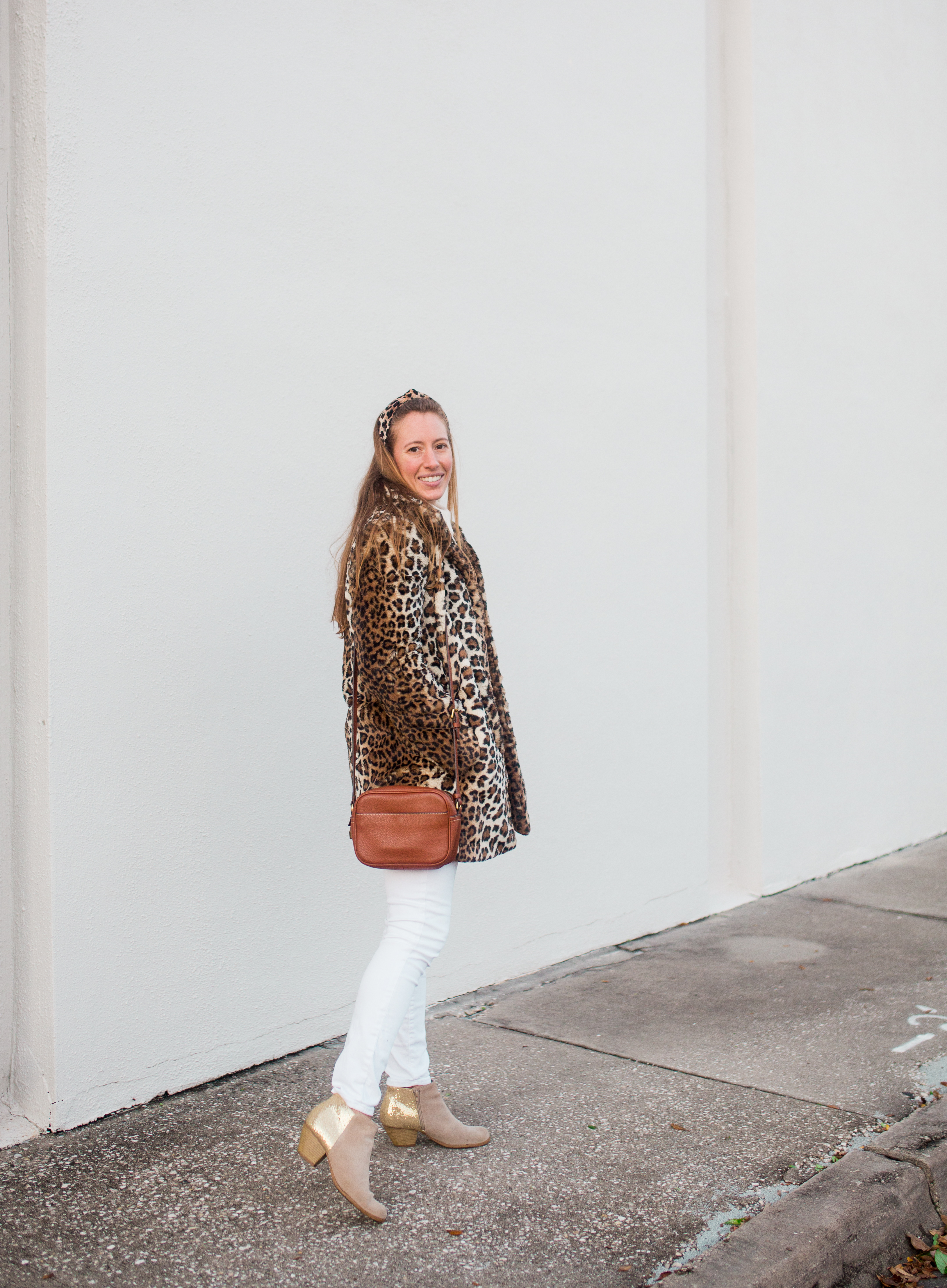 LOFT Faux-Leopard Coat for Winter / How to Style a Leopard Coat / How to Style a Winter Coat / How to Wear a Winter Jacket / Winter Outfit Inspiration - Sunshine Style 