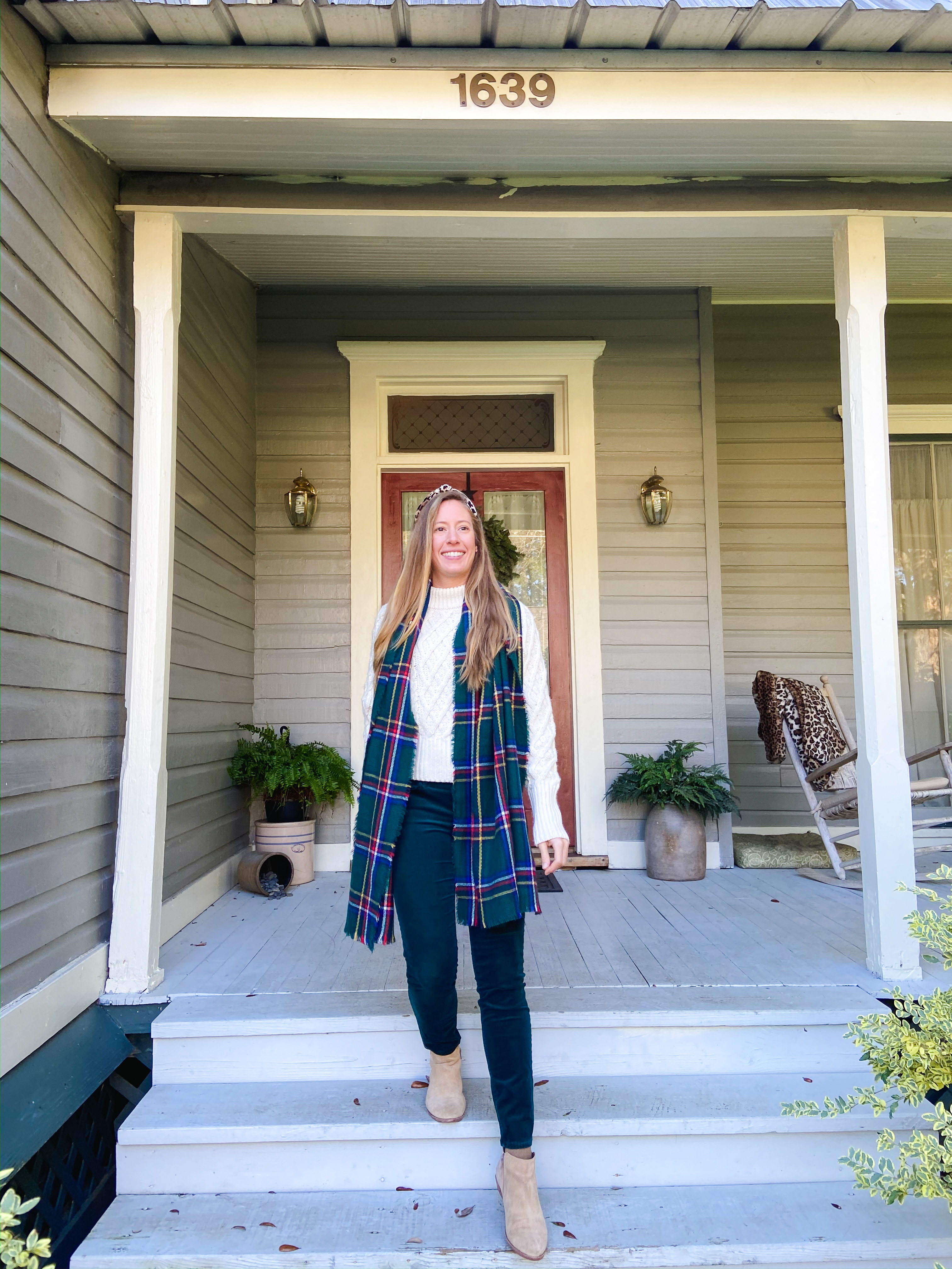 Tallahassee Travel Guide / Winter Outfit Idea / Sustainable Fashion / Sustainable Style / What to Wear in the Winter / What to Wear with Ankle Boots / How to Wear Skinny Jeans