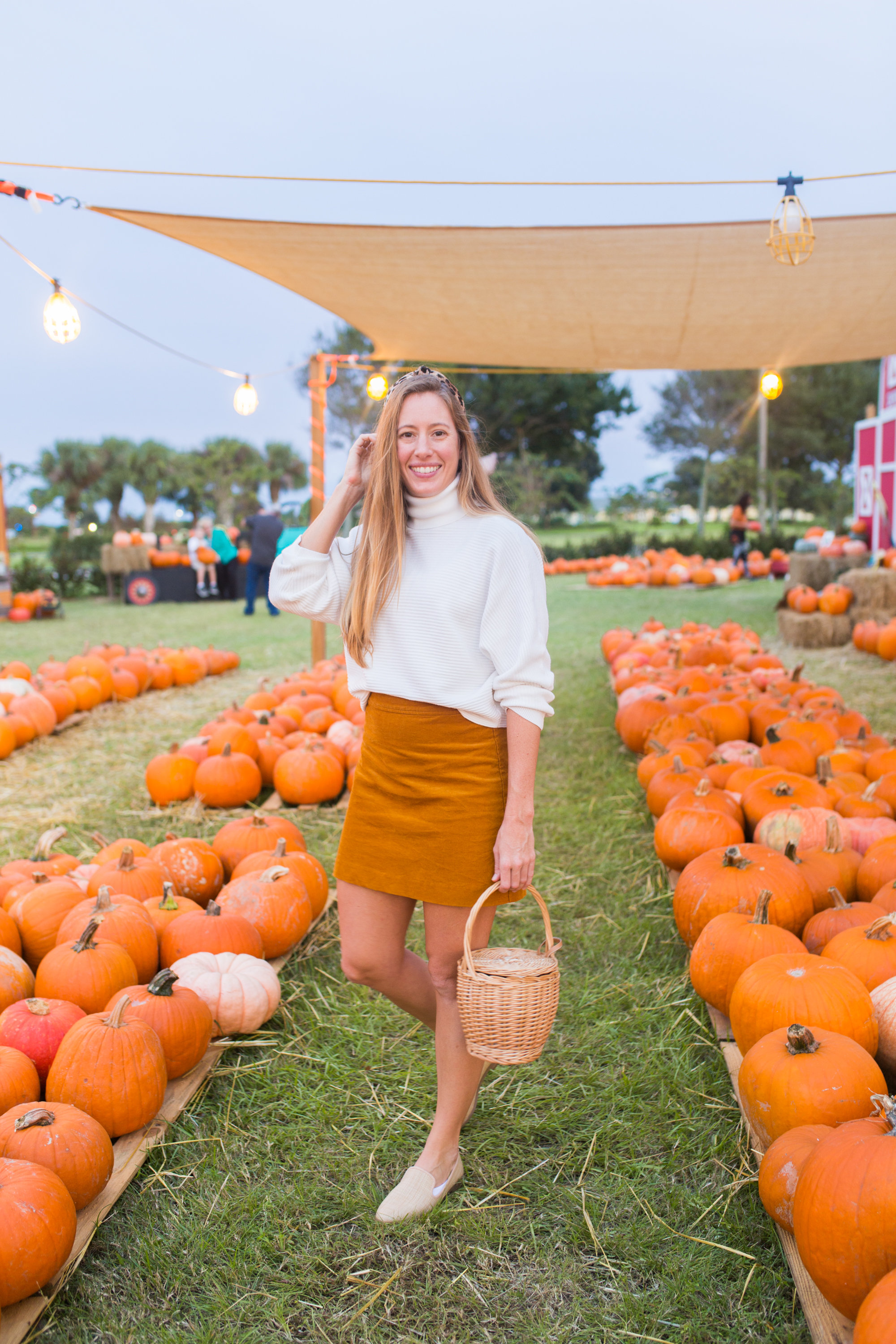 How To Wear A Mini Skirt As A Fall Transitional Piece