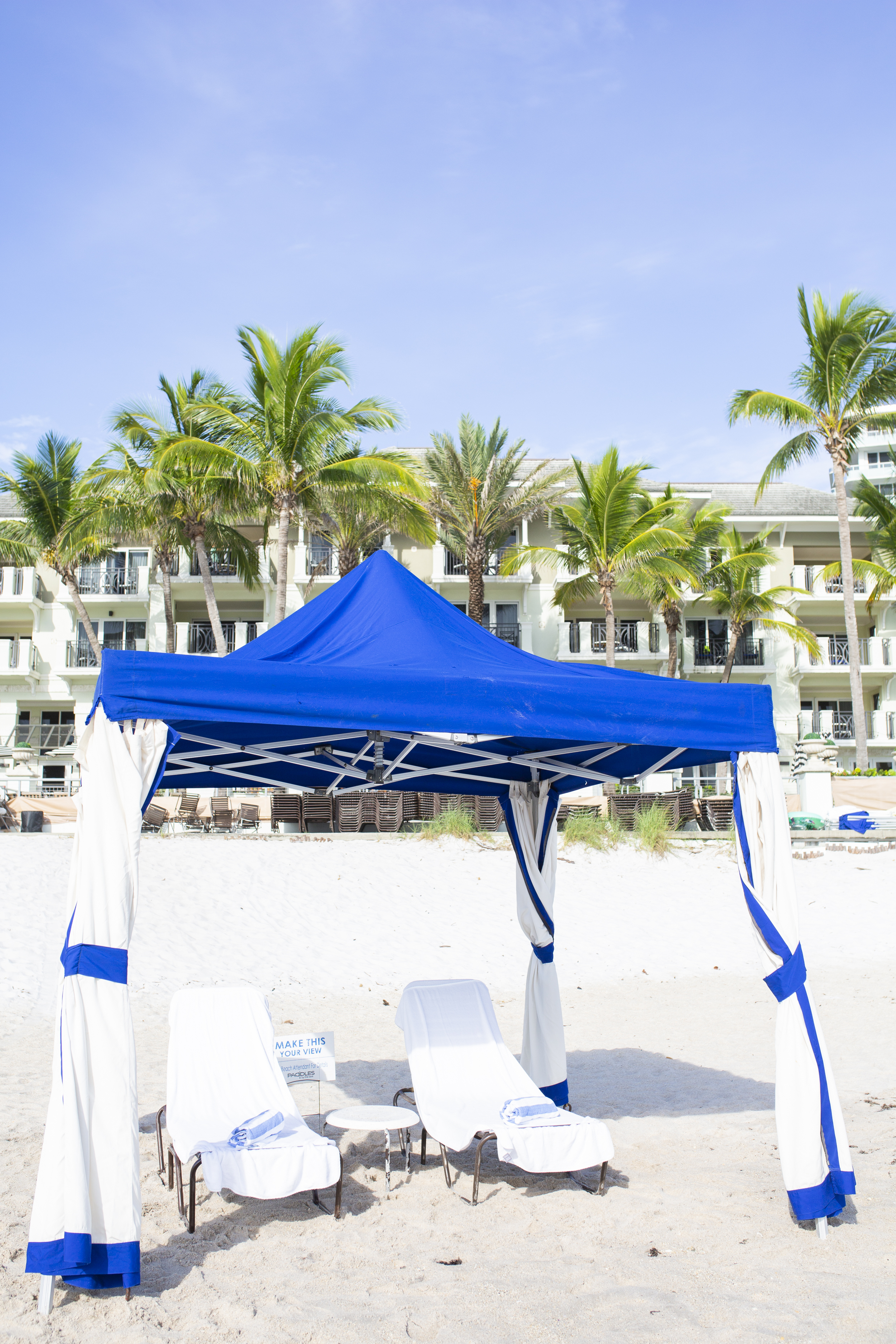 beach tent and chairs for Vero Beach Florida Travel Guide