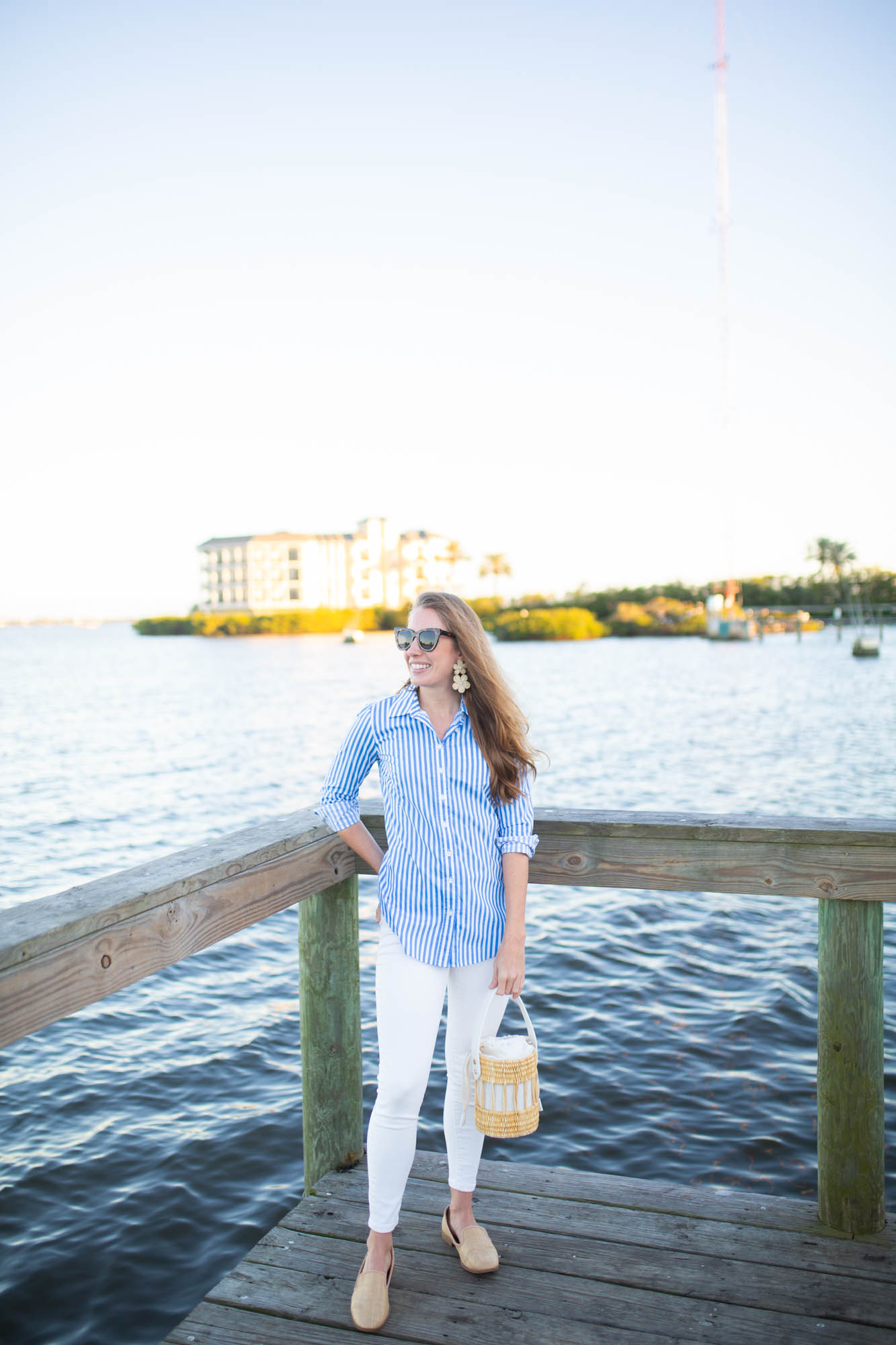 Classic Outfit Idea: Striped Top + White Jeans